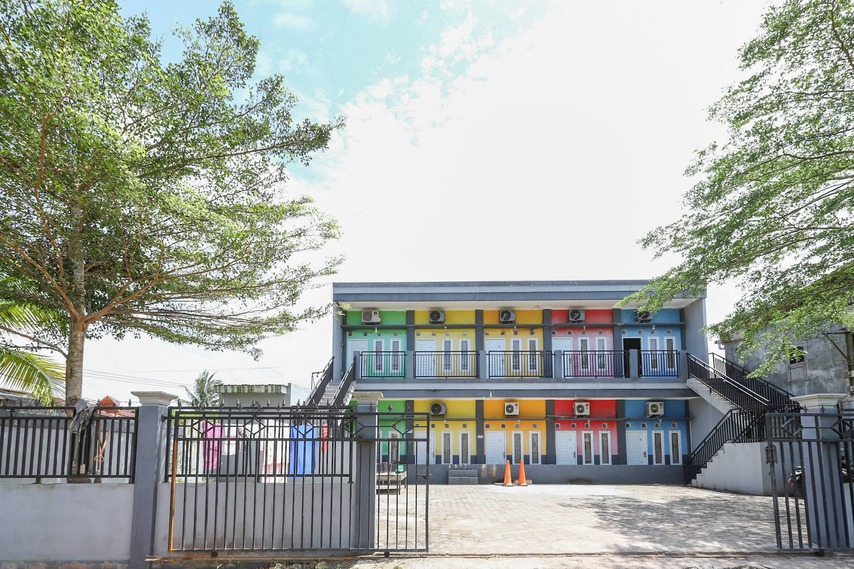 Reddoorz At Pelangi Guest House Balikpapan  Luaran gambar